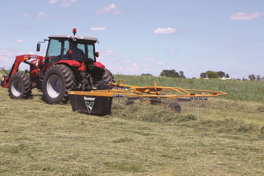 Vermeer RR140 in field